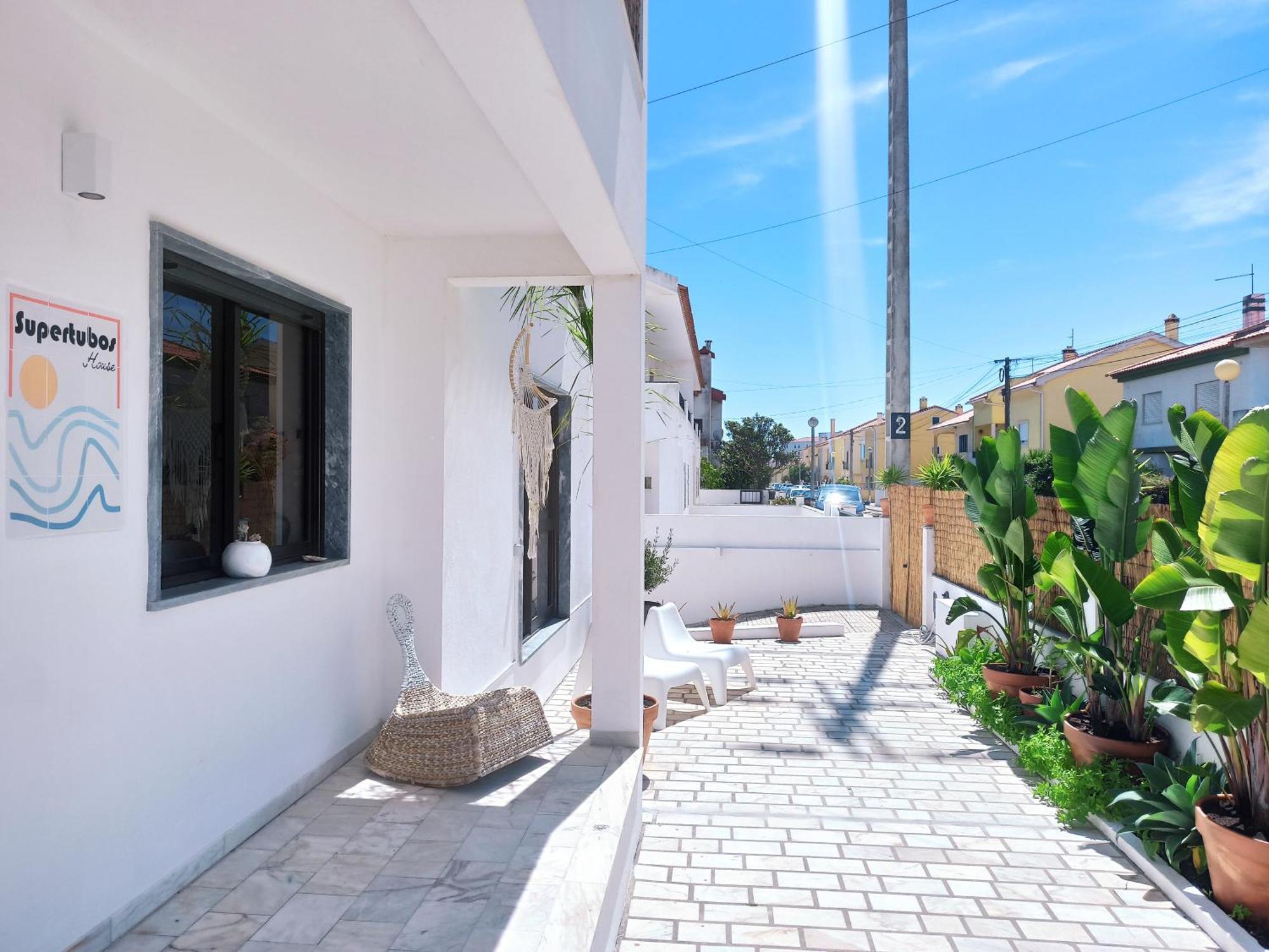 Supertubos House Peniche Bed & Breakfast Atouguia Da Baleia Exterior foto